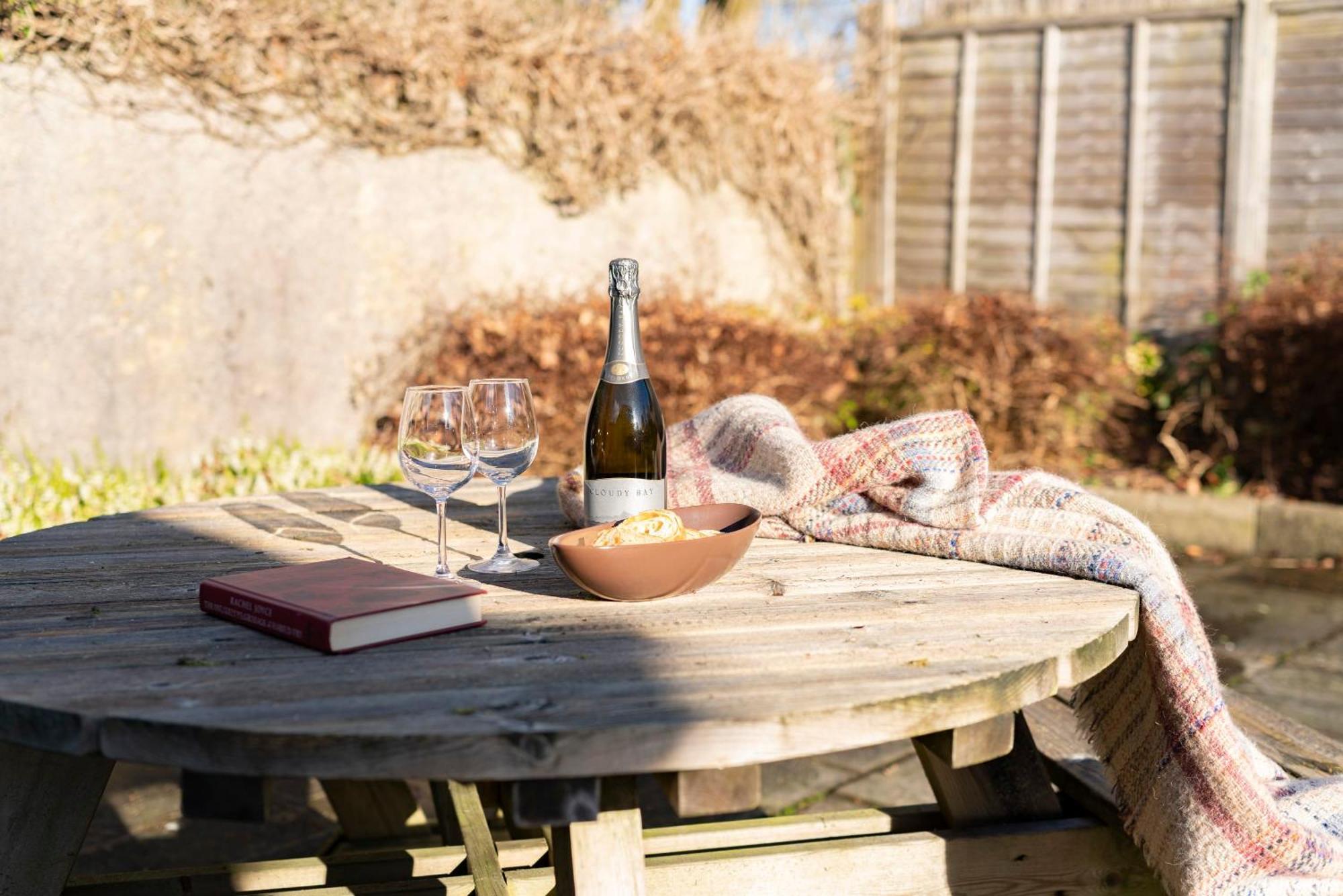 Lodge House - Windermere - Private Garden ภายนอก รูปภาพ