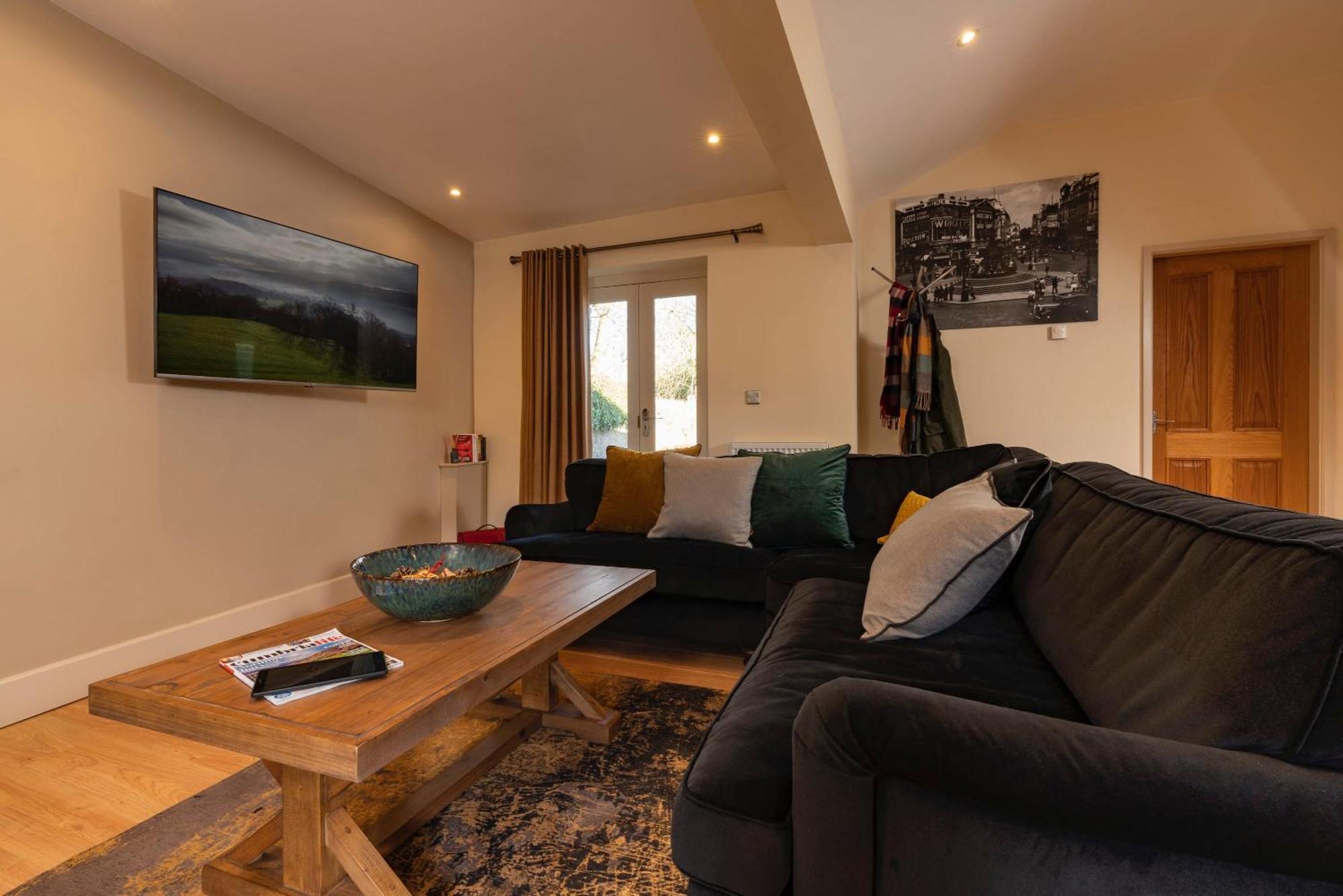 Lodge House - Windermere - Private Garden ภายนอก รูปภาพ